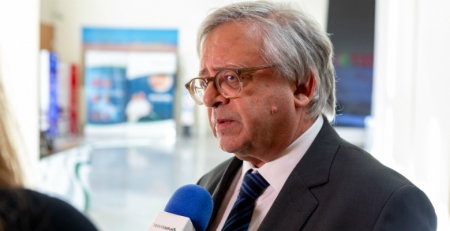 Gastrenterologistas devem acompanhar os seus doentes “desde o diagnóstico até ao final do tratamento”