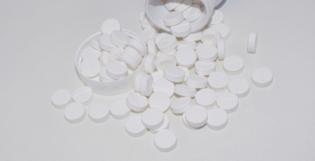 Upadacitinib atinge todos os objetivos primários e secundários no primeiro estudo de fase 3 de indução na colite ulcerosa