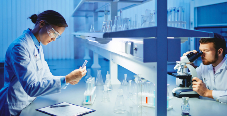 Prémios Pfizer 2024: investigação em cancro do estômago, retina e reprogramação celular recebe distinção