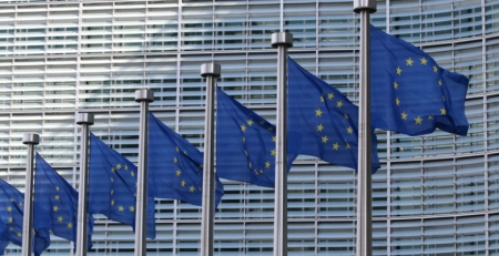 Comissão Europeia impõe novos limites a substâncias associadas ao cancro do estômago