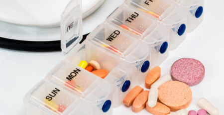 Uso frequente de antibióticos aumenta risco de DII